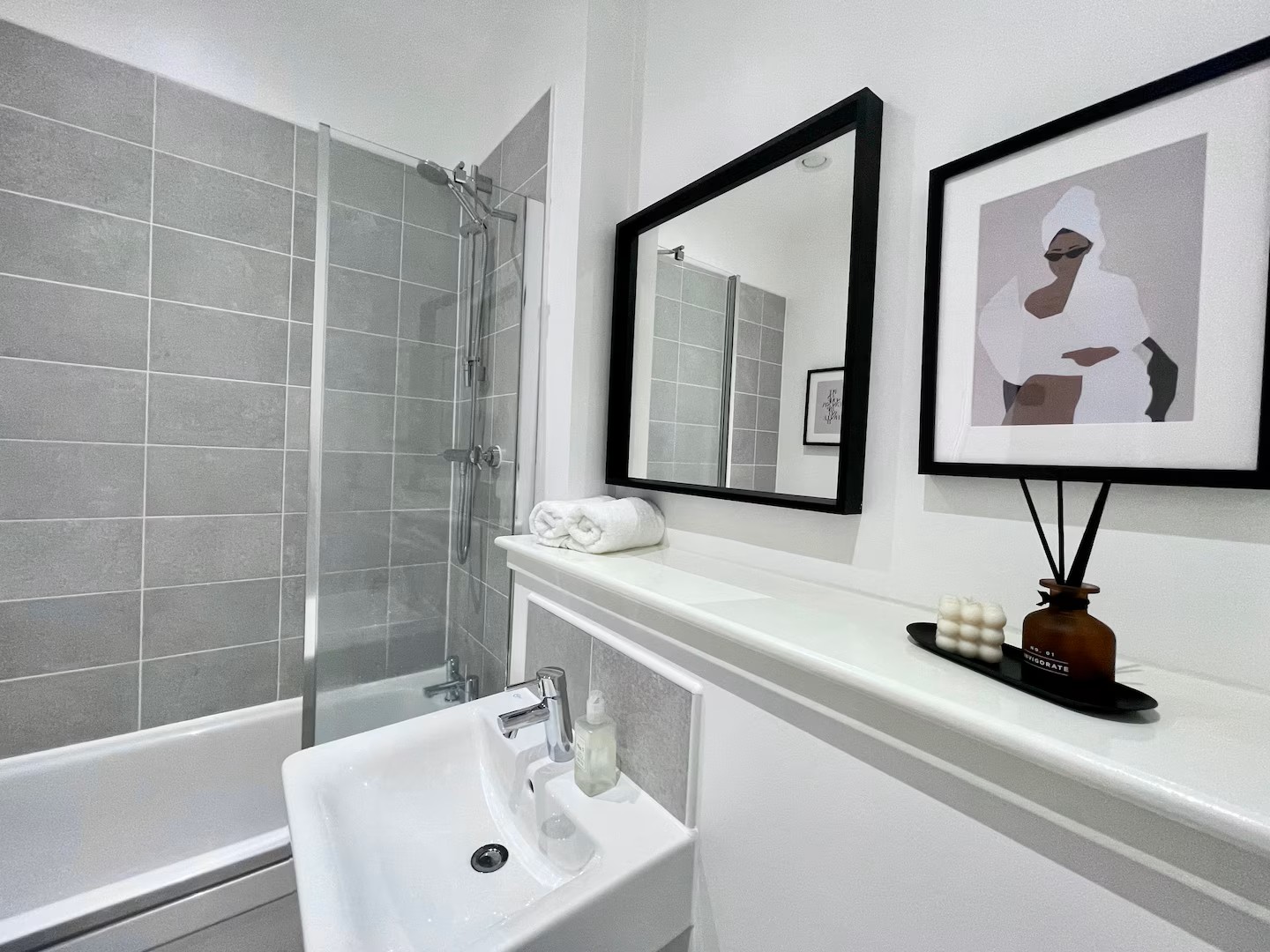 Modern Bathroom